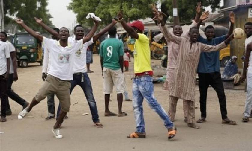 Νιγηρία: Χιλιάδες άνθρωποι στους δρόμους για τη νίκη της Μπουχάρι