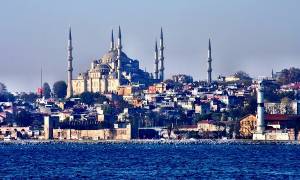 Πάσχα στο εξωτερικό: Kωνσταντινούπολη ή Μπάνσκο;