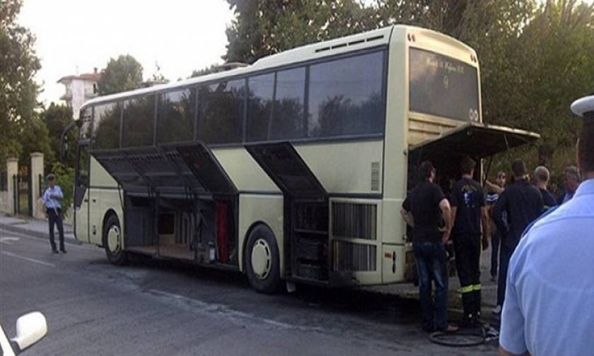 Βόλος: Σύγκρουση λεωφορείου ΚΤΕΛ με Ι.Χ.