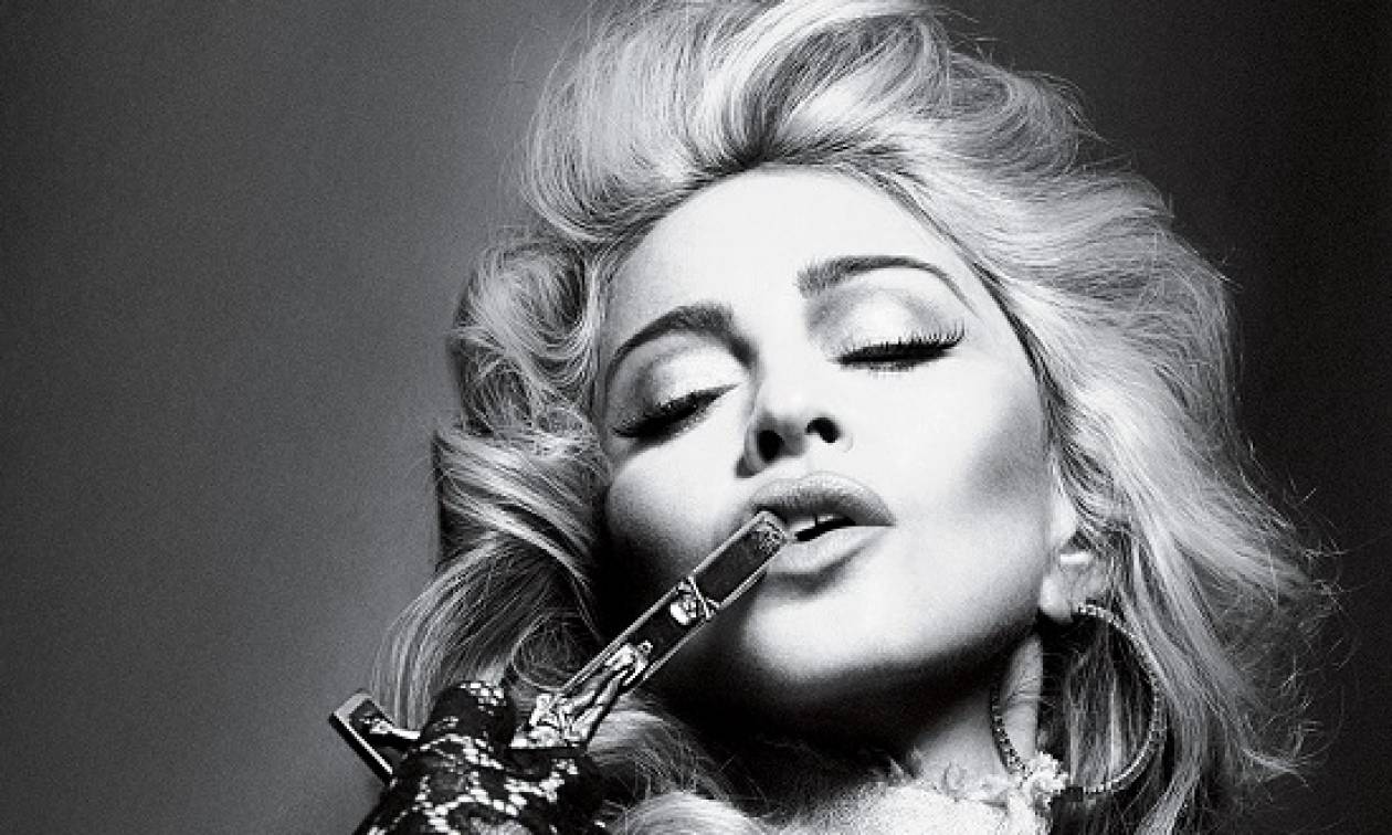 H Madonna προκαλεί το Instagram με γυμνή φωτό