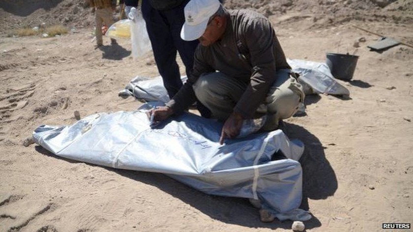 Ιράκ: Μαζικούς τάφους ανακάλυψαν στο Τικρίτ 