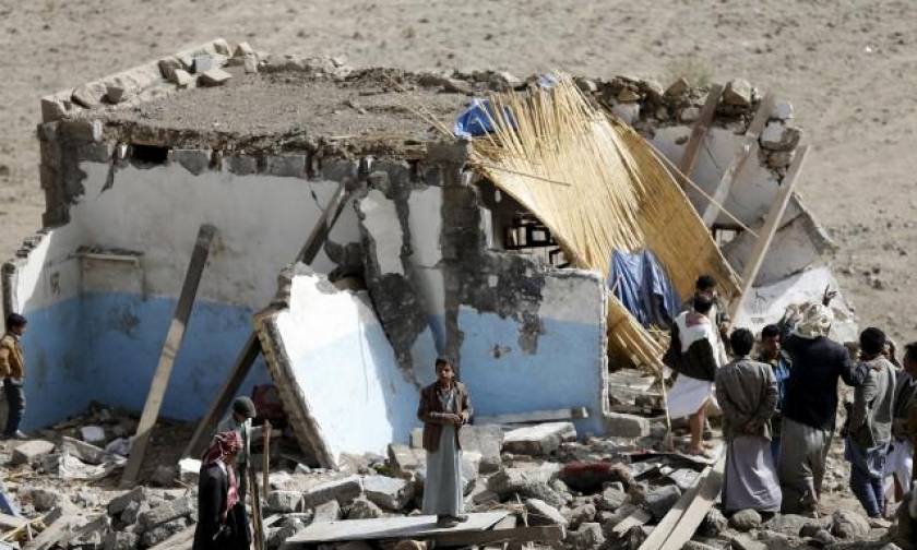 Υεμένη: Βομβαρδισμός στρατιωτικής βάσης – Δύο μαθητές νεκροί