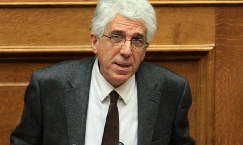 Παρασκευόπουλος: Αν πυροβολήσει κάποιος κουκούλα, θα πυροβολήσει άνθρωπο