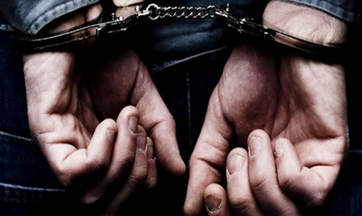Λάρισα: Σύλληψη 52χρονου για καλλιέργεια και κατοχή ναρκωτικών