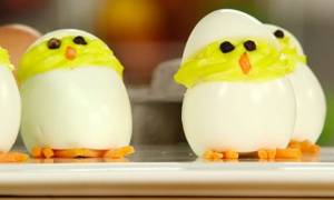 Πασχαλινά αυγά όπως δεν τα έχετε ξαναδεί... (video)