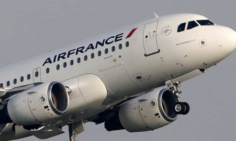 Συναγερμός σε πτήση της Air France: Επιστροφή στο Παρίσι λόγω «τεχνικού προβλήματος»