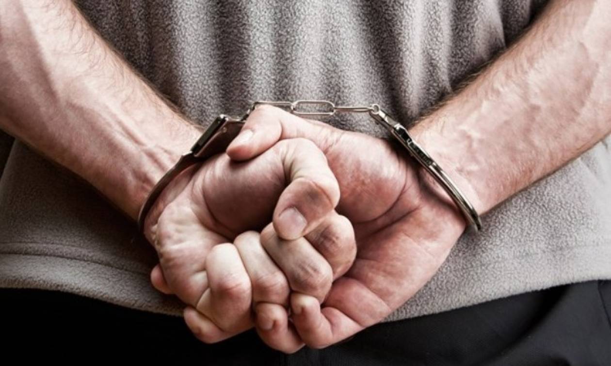 Μεσολόγγι: Πέντε συλλήψεις για διακίνηση αλλοδαπών
