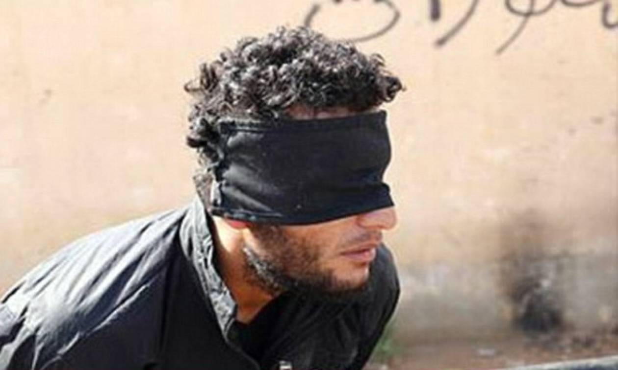 Ισλαμικό Κράτος: Αποκεφάλισαν «βλάσφημο» με μπαλτά (pics)