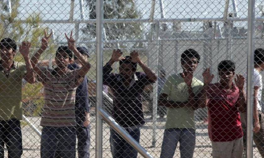 Έκτακτο σχέδιο για τους πρόσφυγες εκπονεί η κυβέρνηση – «Πόλεμος» με αντιπολίτευση