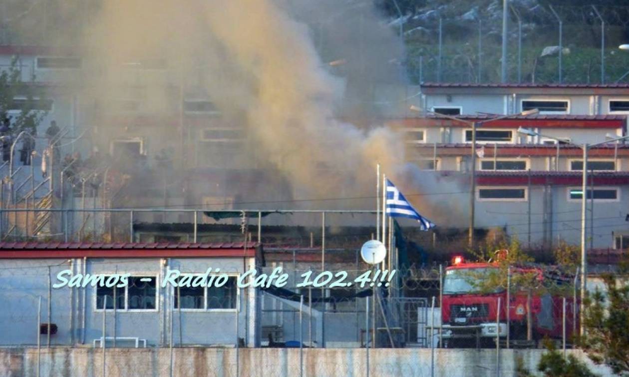 Σάμος: Μετανάστες έβαλαν φωτιά στο κέντρο υποδοχής στο Βαθύ (photos)