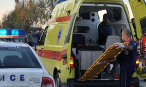 Μυτιλήνη: Αυτοκίνητο έπεσε σε δέντρο - Δύο τραυματίες