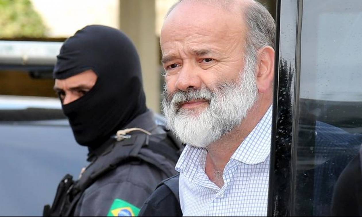 Βραζιλία: Σύλληψη του ταμία του κυβερνώντος κόμματος και νέα προβλήματα για τη Ρουσέφ