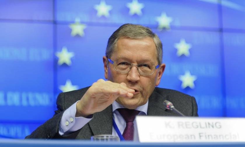 Ρέγκλινγκ: Η Ευρωζώνη εργάζεται σκληρά για μία συμφωνία με την Ελλάδα
