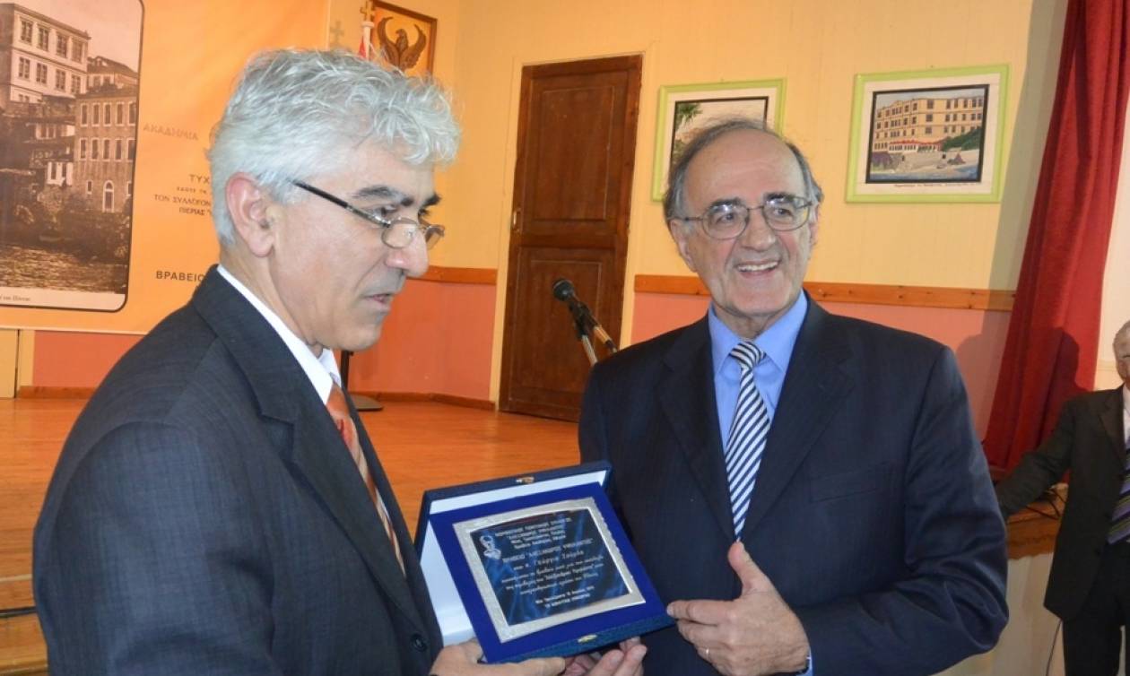 Ο Γ. Σούρλας τιμήθηκε με το βραβείο «Αλέξανδρος Υψηλάντης»