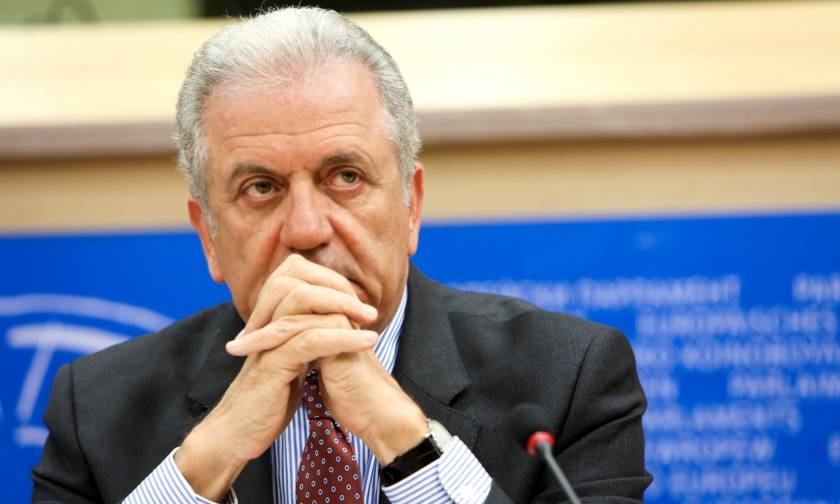 Αβραμόπουλος για μεταναστευτικό: Να αναλάβεί περισσότερες ευθύνες η ΕΕ