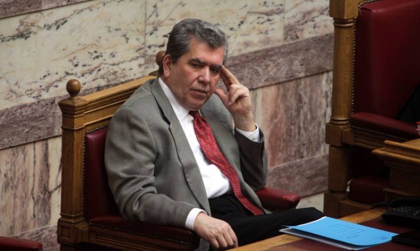 Δεν αποκλείει το δημοψήφισμα ο Μητρόπουλος