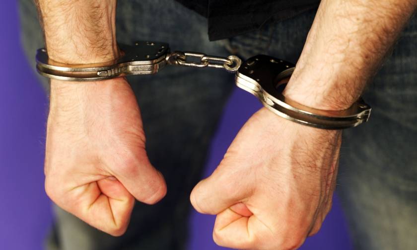 Τρίκαλα: Δύο συλλήψεις για κλοπή και ναρκωτικά