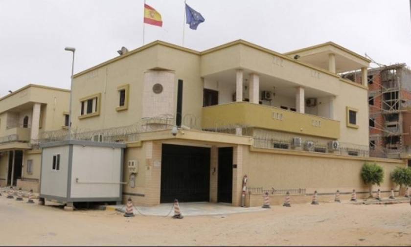 Λιβύη: Ισχυρή έκρηξη μπροστά από την πρεσβείας της Ισπανίας στην Τρίπολη