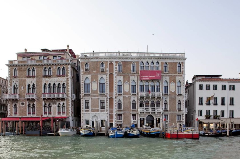 Η Biennale στη Βενετία αρχίζει (video)