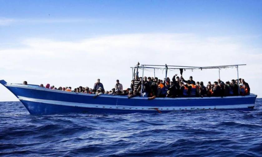 Διακόσιοι είκοσι μετανάστες αποβιβάστηκαν στην Κατάνη της Σικελίας