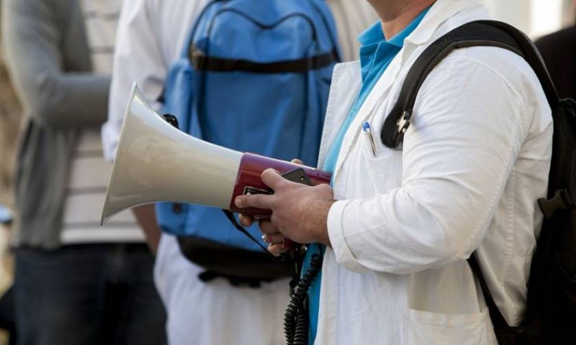 Στάση εργασίας των Νοσοκομειακών Γιατρών και διαμαρτυρία στο υπ. Υγείας