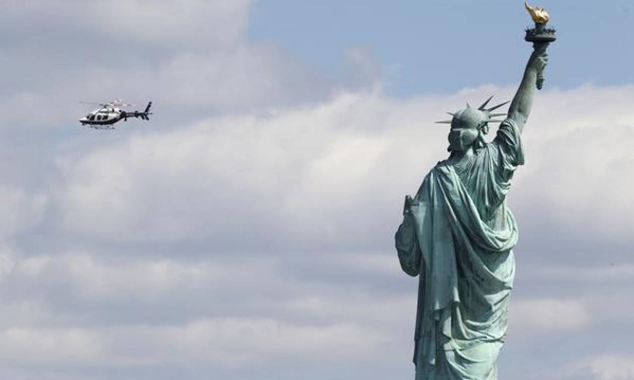 Αναστάτωση στη Νέα Υόρκη λόγω ύποπτου δέματος στο Άγαλμα της Ελευθερίας