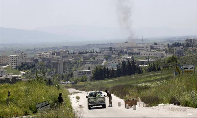 Συρία: Οι κυβερνητικές δυνάμεις βομβάρδισαν πόλη που κατέλαβαν οι αντάρτες