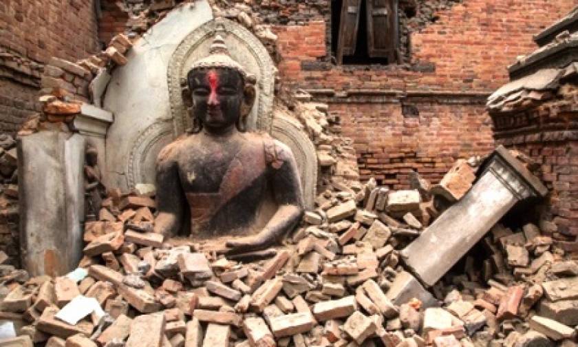 Νεπάλ: Εθελοντική εργασία έκανε την ώρα του σεισμού η αποκλεισμένη Κρητικιά (vid)