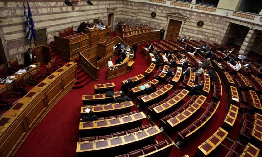 LIVE - Η συζήτηση στη Βουλή του νομοσχεδίου για την ΕΡΤ