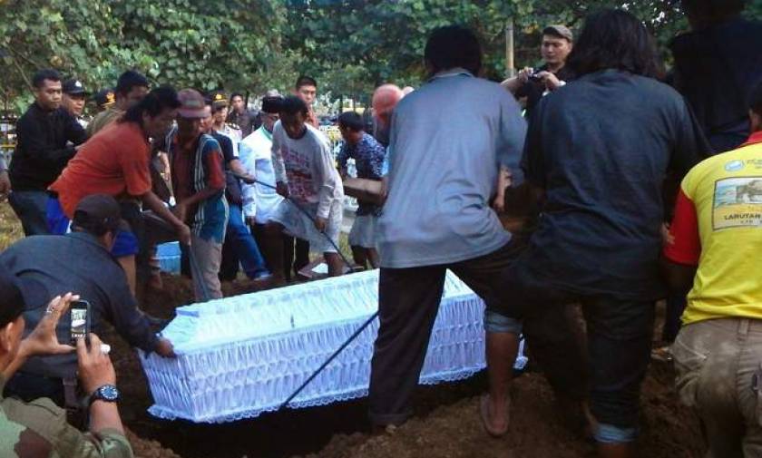 Ινδονησία: Τραγουδούσαν ύμνους και είχαν ανοιχτά μάτια κατά την εκτέλεση