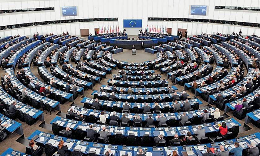 Σύγκρουση στο ευρωκοινοβούλιο για το μεταναστευτικό