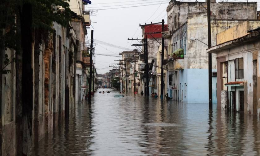 Κούβα: Τρεις νεκροί και 10.000 πληγέντες από τις σφοδρές καταιγίδες
