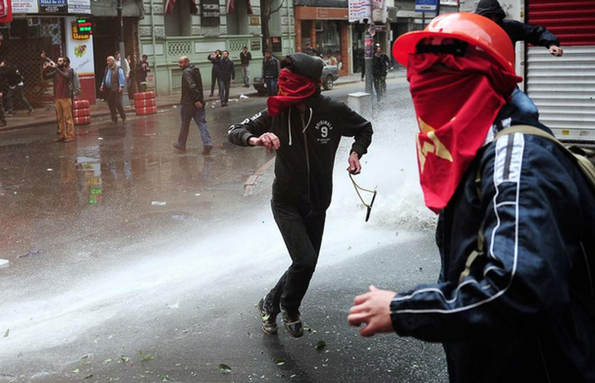 Σοβαρά επεισόδια στην Κωνσταντινούπολη (photos)