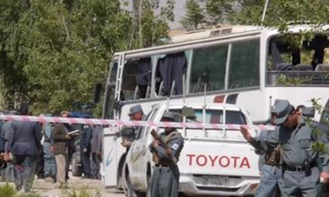 Αφγανιστάν: Ένας νεκρός,13 τραυματίες από επίθεση καμικάζι σε κυβερνητικό όχημα