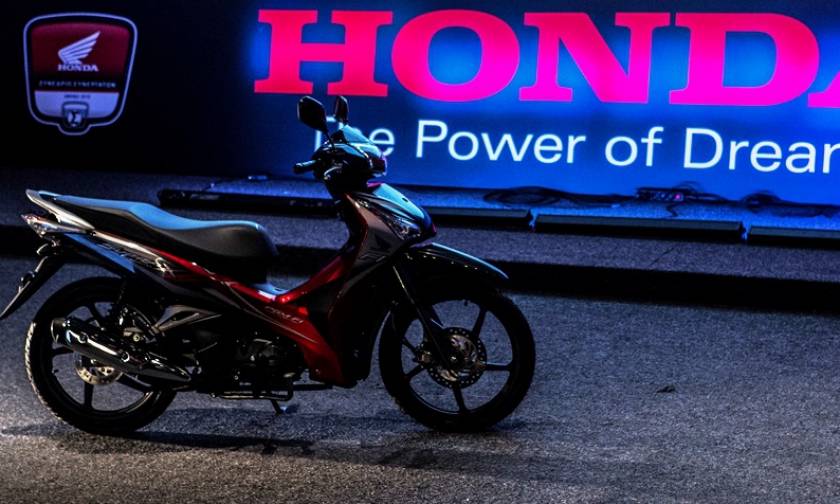 Honda: Συνέδριο Συνεργατών και νέο Supra-X 125 Helmin