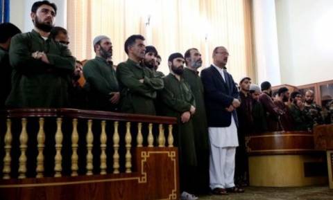Σε θάνατο καταδικάστηκαν 4 Αφγανοί που λίντσαραν μια αθώα γυναίκα