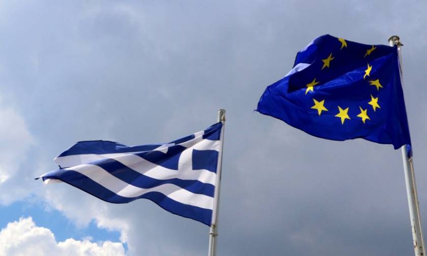 Der Standard: Η διαγραφή ελληνικού χρέους θα έπρεπε να έχει γίνει από καιρό