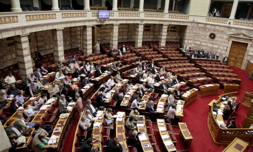 Βουλή: Ψηφίστηκαν οι τροπολογίες για τη «Διαύγεια» και τα ταμειακά διαθέσιμα
