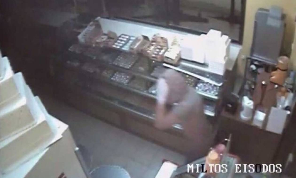 Ρόδος: Κλέφτης εισβάλλει σε ζαχαροπλαστείο (Video)