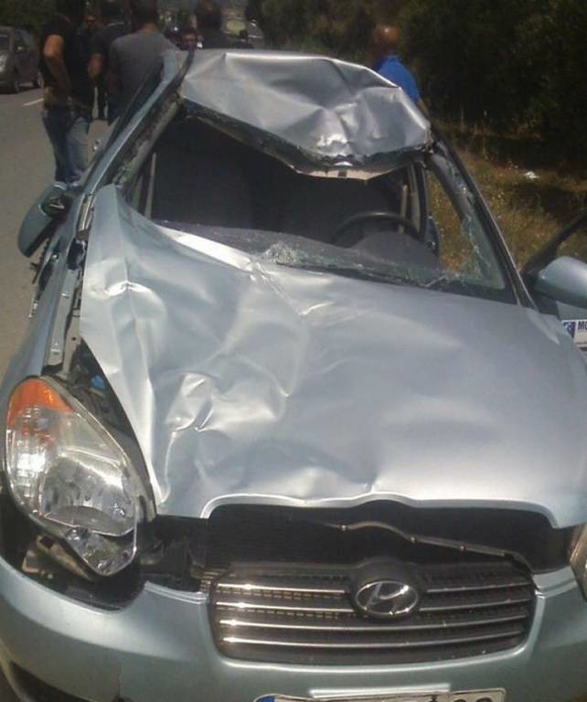Ηράκλειο: Αυτοκίνητο συγκρούστηκε με άλογο (photos)