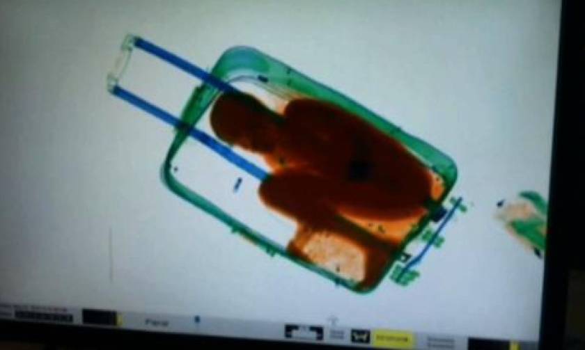 Οκτάχρονος κρύφτηκε σε βαλίτσα για να περάσει από το Μαρόκο στη Θέουτα