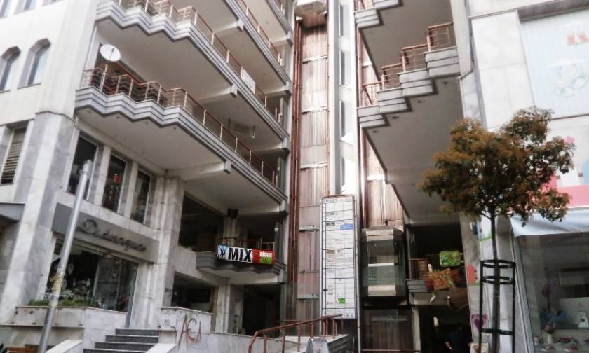 Ξάνθη: Βουτιά θανάτου για νεαρό από τον 4ο όροφο πολυκατοικίας