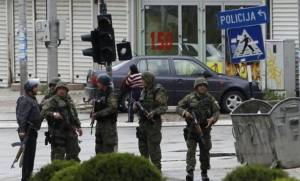 Σκόπια: Νεκροί αστυνομικοί κατά τη διάρκεια συγκρούσεων με ένοπλους Αλβανούς