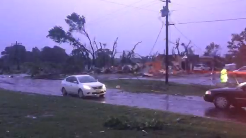 ΗΠΑ: Τρεις νεκροί και δέκα αγνοούμενοι από τις ισχυρές καταιγίδες (videos & pics)
