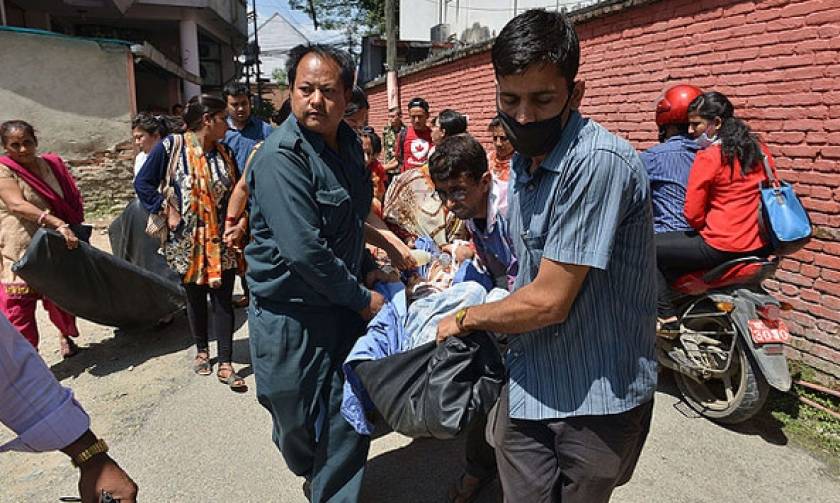 Βίντεο: Η στιγμή του νέου ισχυρού σεισμού στο Νεπάλ