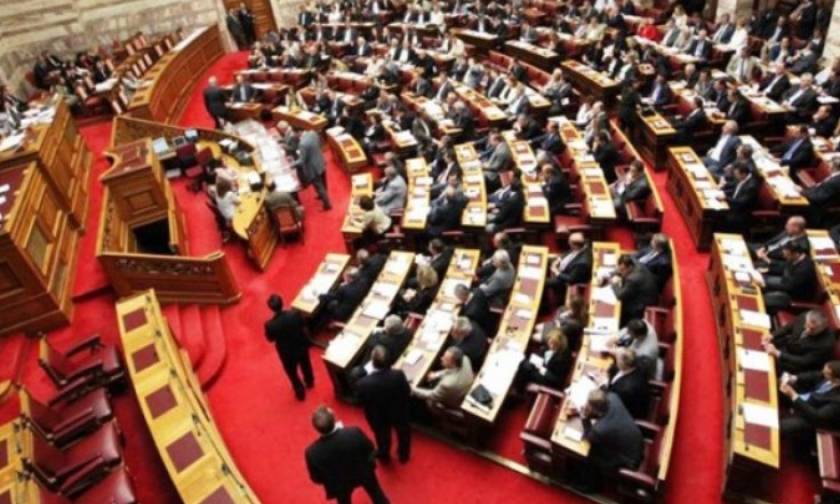 Βουλή: Ψηφίστηκαν τα άρθρα και οι τροπολογίες του νομοσχεδίου για την Παιδεία