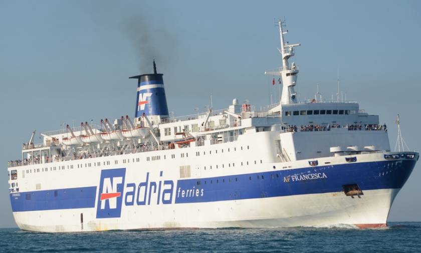 Πυρκαγιά σε επιβατικό πλοίο στην Αδριατική
