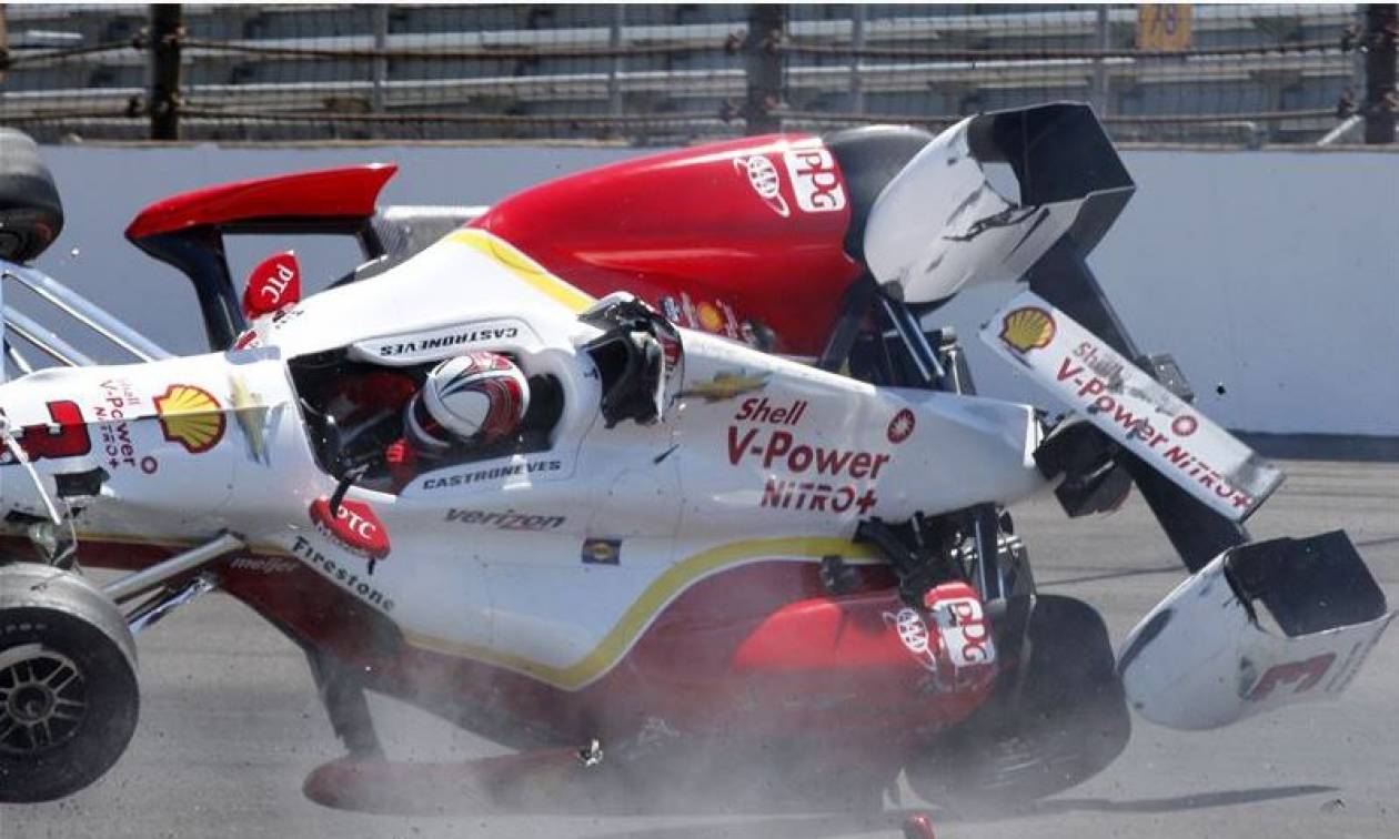 IndyCars: Τρομακτικό ατύχημα του Helio Castroneves