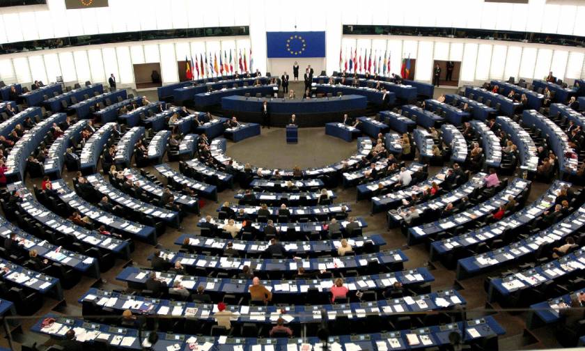 Πρόταση να μιλήσει ο Τσίπρας στο Ευρωκοινοβούλιο για τις διαπραγματεύσεις