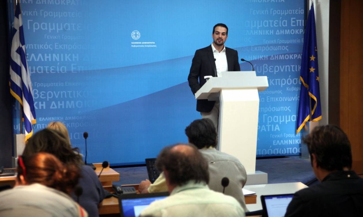 Σακελλαρίδης: Η κυβέρνηση δεν θα υπογράψει τρίτο μνημόνιο